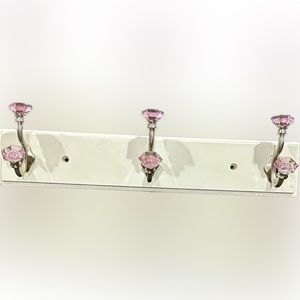 3-Hook Coat 🧥 Rack NWOT